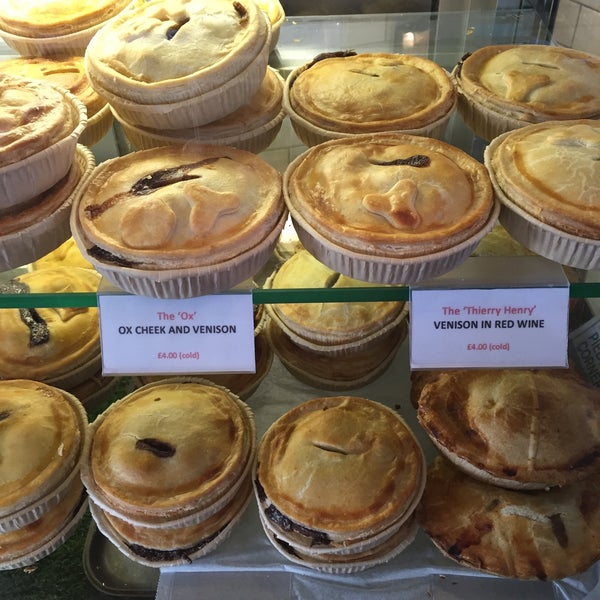 Piebury Corner Pie Shop in Islington