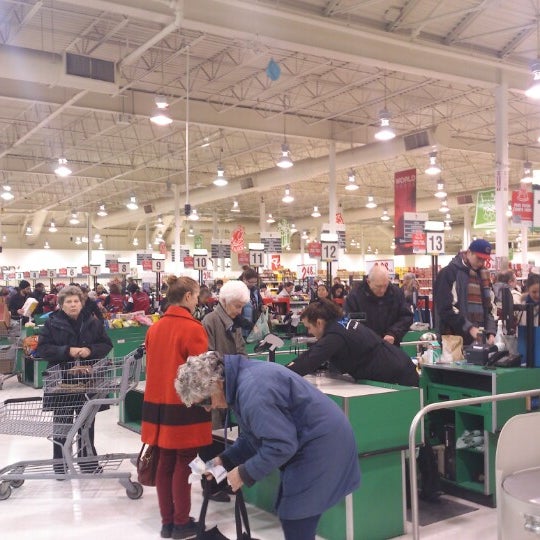 Real Canadian Superstore Grocery Store in Signal HIll