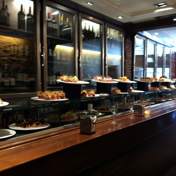 Irati Taverna Basca Tapas Restaurant in El Barri Gòtic