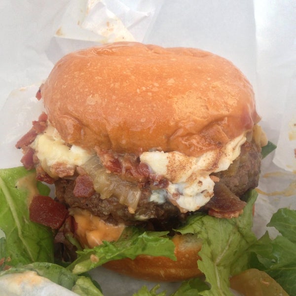 The Standing Room Burger Joint in South Redondo Beach