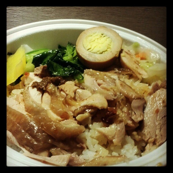 喷水鸡肉饭(新民店) spraying of water chicken food