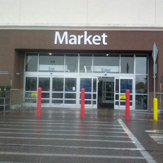 Walmart Supercenter 6001 Mahoning Ave