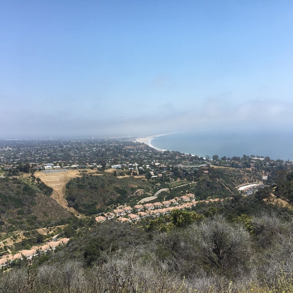 Paseo Miramar Hiking Trail - Trail in Pacific Palisades