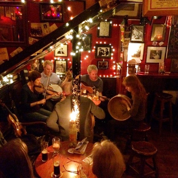 Where's Good? Holiday and vacation recommendations for Cork, Ireland. What's good to see, when's good to go and how's best to get there.
