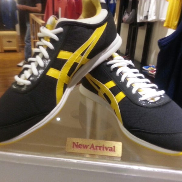 onitsuka tiger branches in the philippines