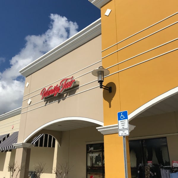 VF Outlet 3 tips from 435 visitors