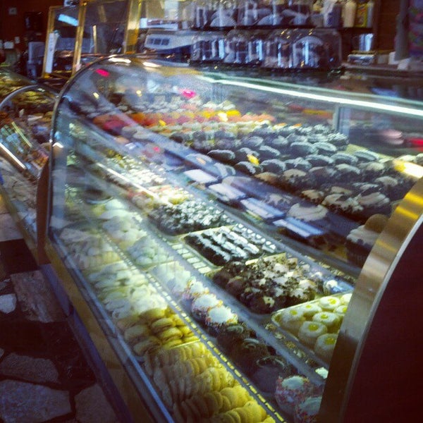 Montilio's Bakery in Quincy