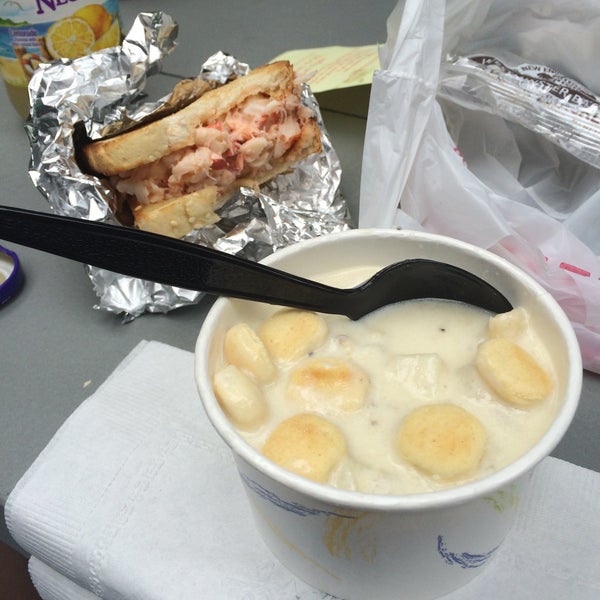 Alive & Kicking Lobsters Cambridge, MA