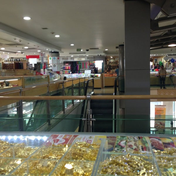 Galeria Joyera Centro Joyero San Juan de Dios Guadalajara, Jalisco Galeria Joyera Centro Joyero San Juan de Dios Guadalajara, Jalisco