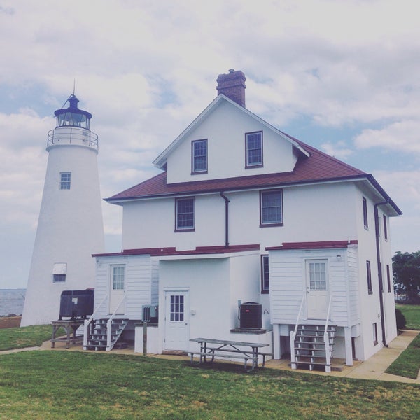 Cove Point Lighthouse Lighthouse in Lusby