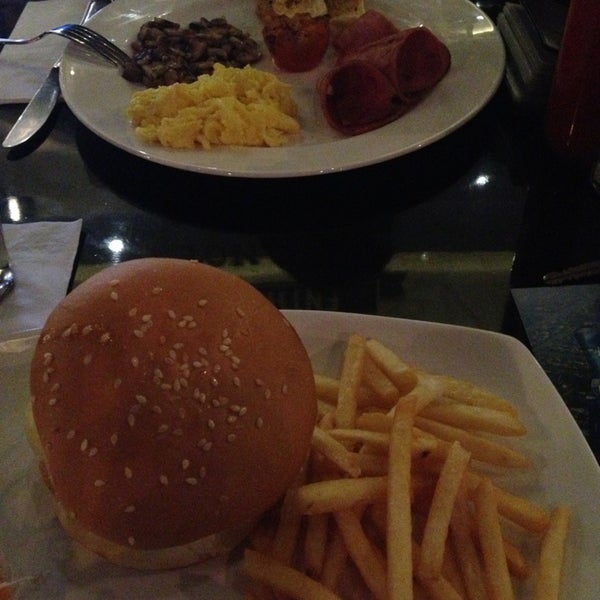 Coffee Club Café in Kebayoran Lama