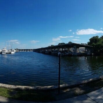 St Petersburg Municipal Marina - Harbor / Marina in Saint Petersburg