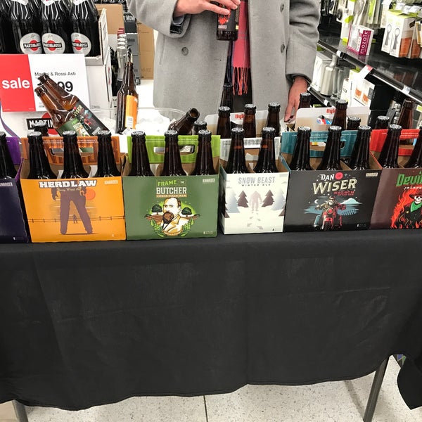 HyVee Wine & Spirits Liquor Store in Omaha