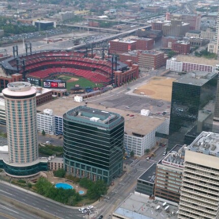 Gateway Arch Observation Deck - Scenic Lookout in Downtown East