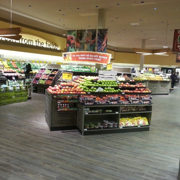 Safeway Grocery Store