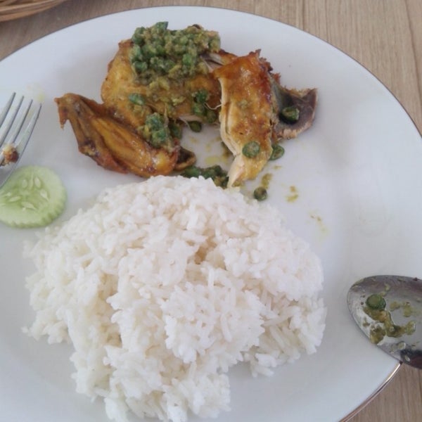  ayam  geprek  istimewa  Bogor  Jawa Barat