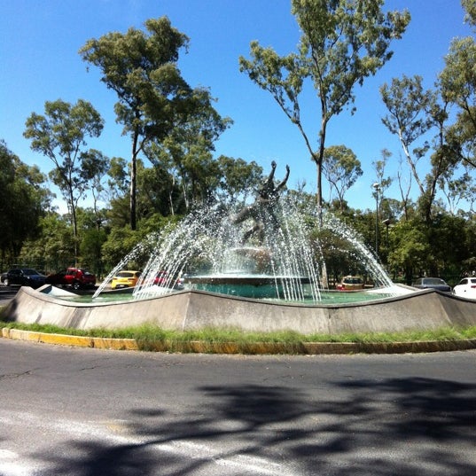 Fuente de las Ninfas - Jardín de esculturas en Bosque de Chapultepec 2