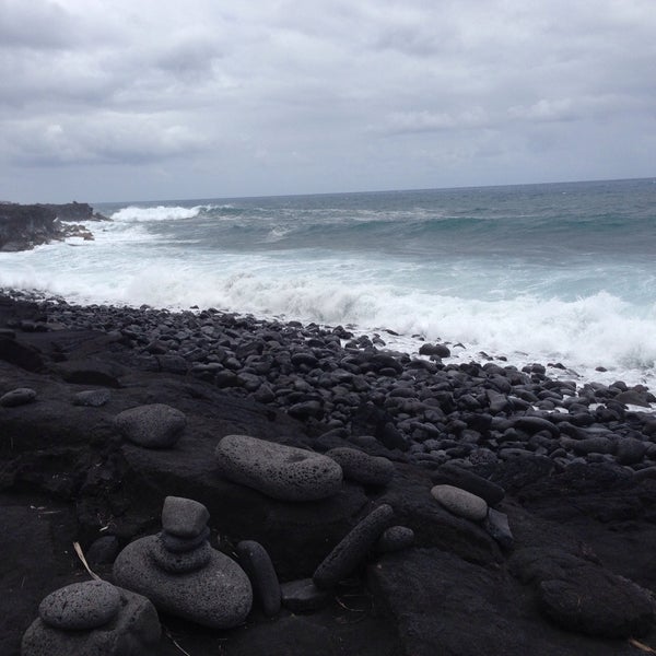 Kalapana Black Sand Beach Surf Spot in Kalapana