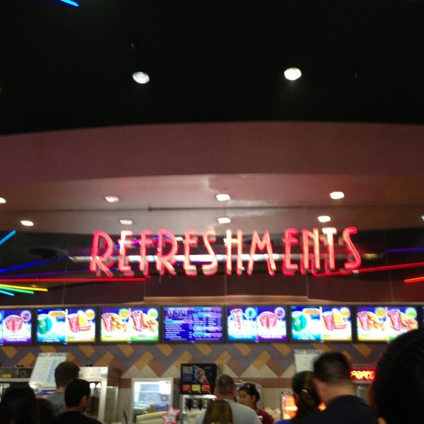 Fotos bei Regal Cinemas Pearl Highlands 12 Pearl City, HI