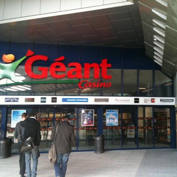Geant casino location camion