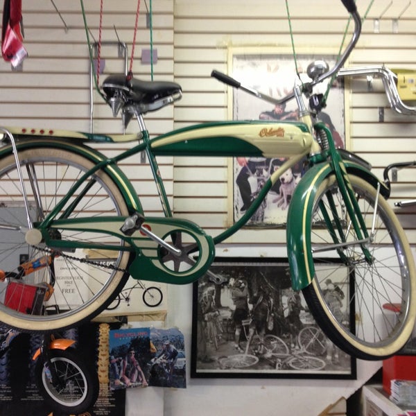 metal bike store 4 bikes