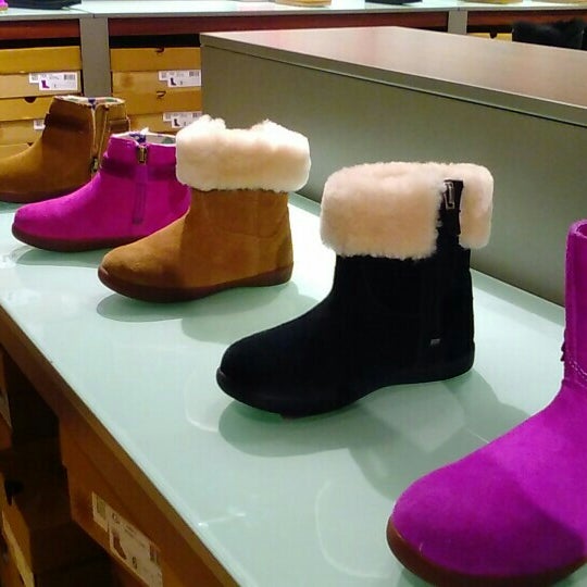 ugg australia outlet 3520 livermore outlets dr livermore ca 94551 ugg australia outlet 3520 livermore outlets dr livermore ca 94551