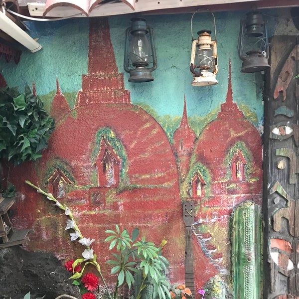 Old Weang Ping Thai Restaurant in Oakland