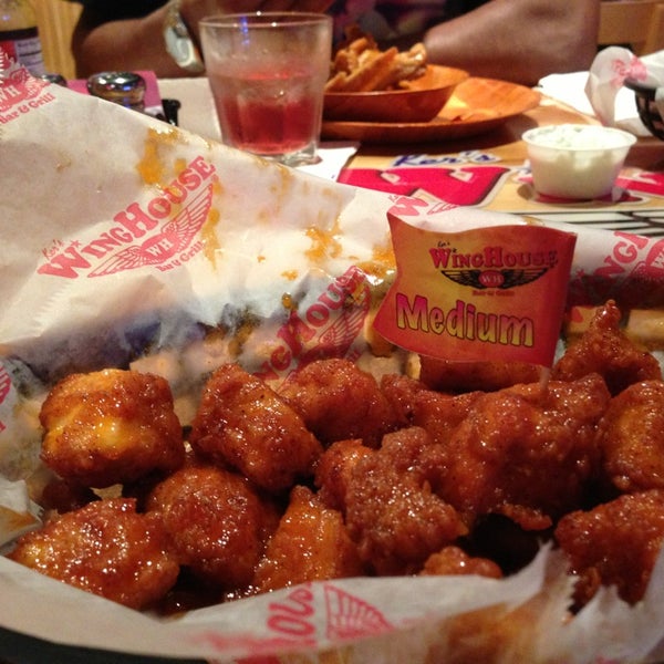 Ker's Winghouse Wings Joint in Wesley Chapel