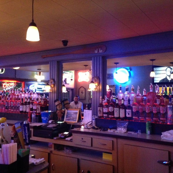 Thumbs Up Bar in Lake Geneva