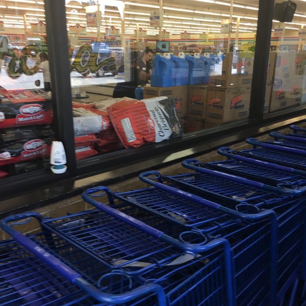 photo taken at rowes iga by haslyn h on 4