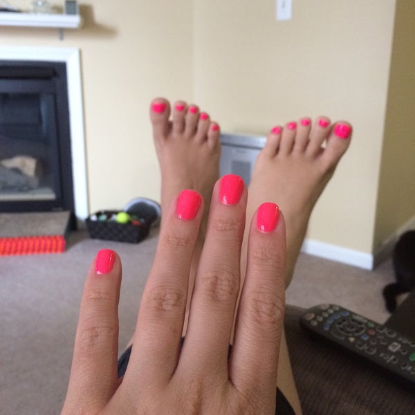 Colorful Nails - Farmington - 9 tips