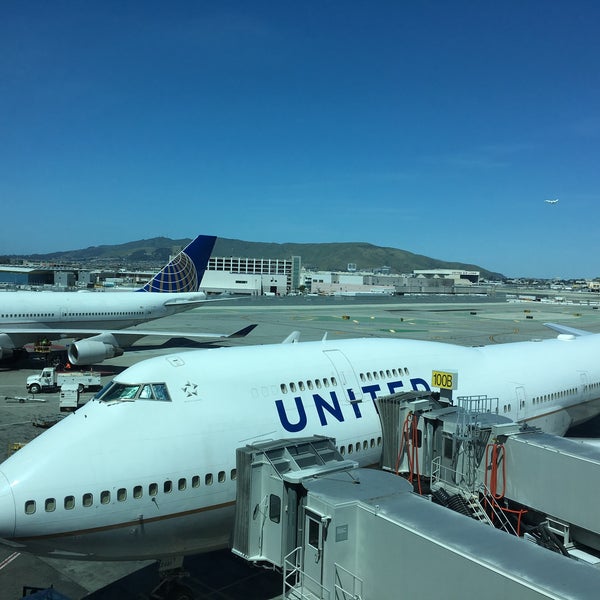 Gate G102 - San Francisco International Airport - International Terminal