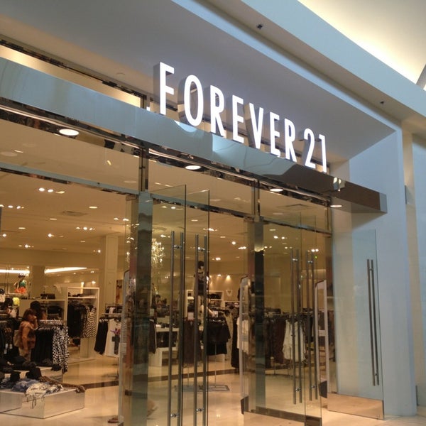 Forever 21 Clothing Store in Paramus