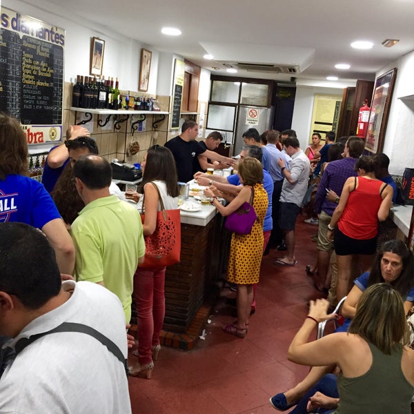 Where's Good? Holiday and vacation recommendations for Granada, Spain. What's good to see, when's good to go and how's best to get there.