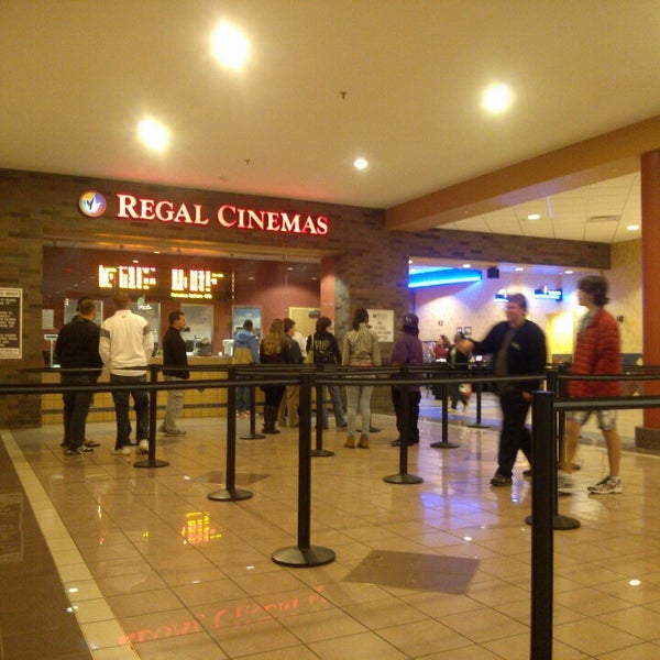 Regal Cinemas Shoppingtown Mall 14 - Multiplex in Syracuse