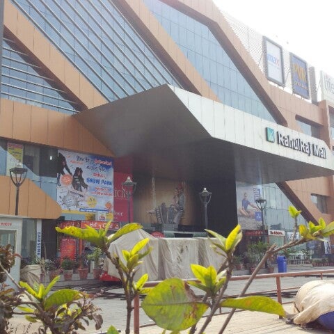 Photos at Rahul Raj Mall - Sūrat, Gujarāt