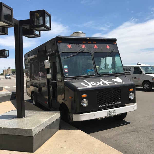 Jerk. Modern Jamaican Grill Food Truck The Loop 9 tips de 223