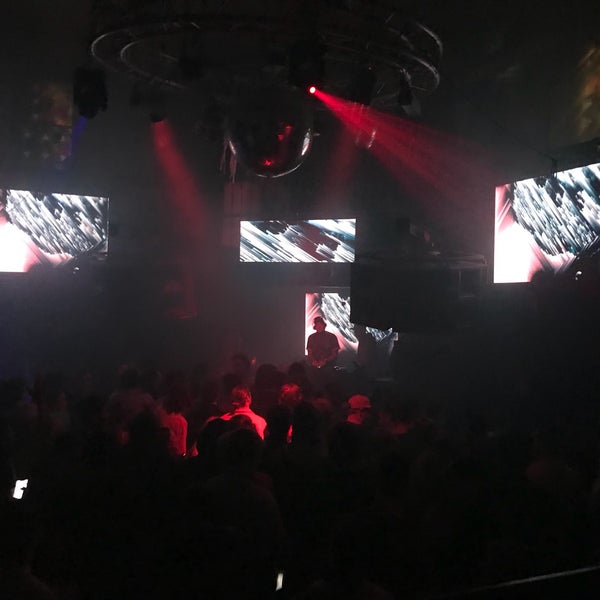 Brown Alley Melbourne CBD 2 tips