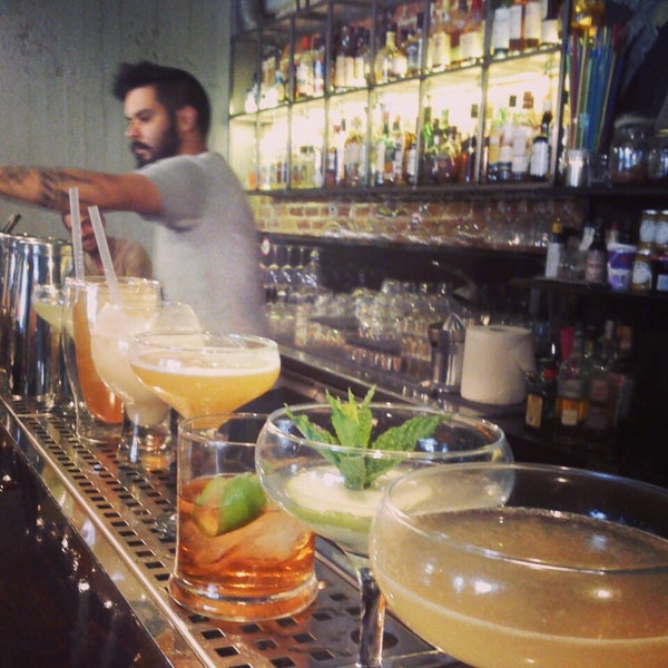 Where's Good? Holiday and vacation recommendations for Athens, Greece. What's good to see, when's good to go and how's best to get there.