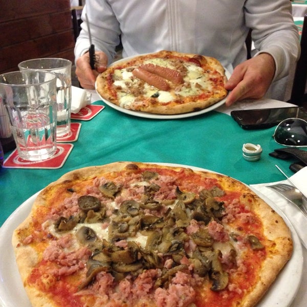 Pizzeria La Napa Trieste, Friuli Venezia Giulia Pizzeria La Napa Trieste, Friuli Venezia Giulia