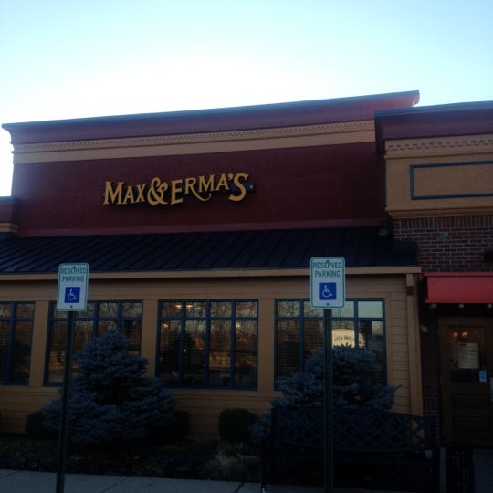 Photos at Max & Erma's 15 tips from 735 visitors