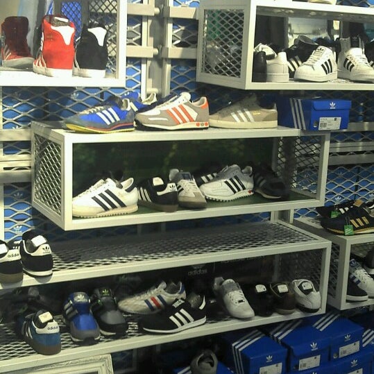 adidas shop hamburg mönckebergstr adidas shop hamburg mönckebergstr