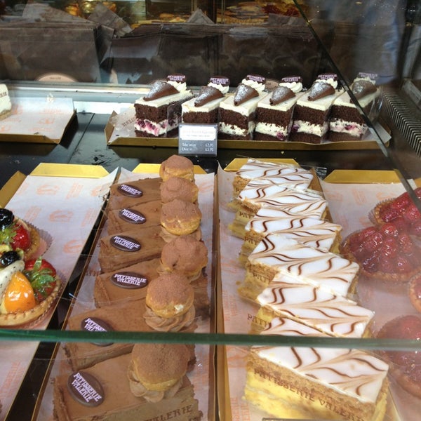 Patisserie Valerie - Café in Brompton