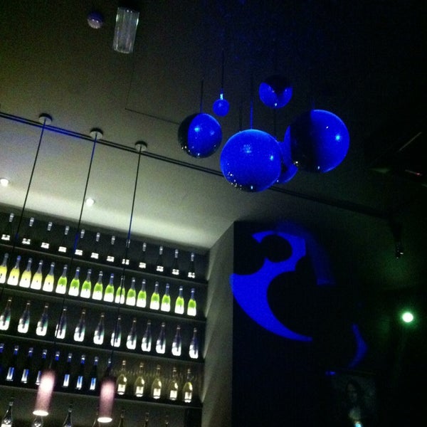 Bubbles Vanity Food & Bar Lounge