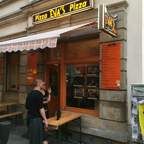 Eva's Pizza Pizza Place in Neustadt