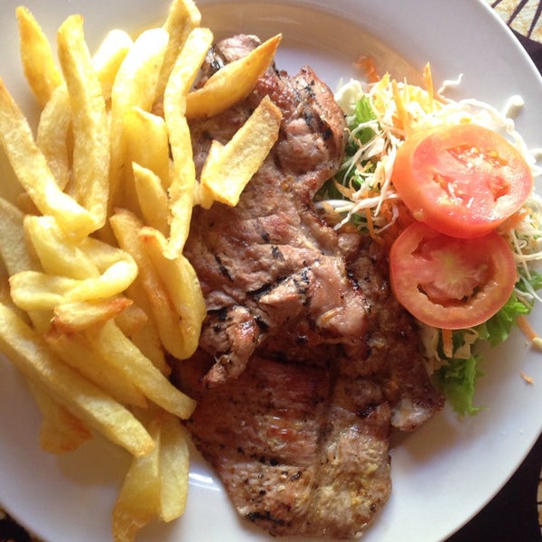 Where's Good? Holiday and vacation recommendations for Maputo, Mozambico. What's good to see, when's good to go and how's best to get there.