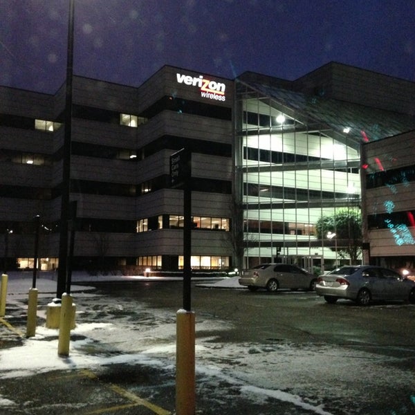 Verizon Wireless Regional HQ Office in Southfield
