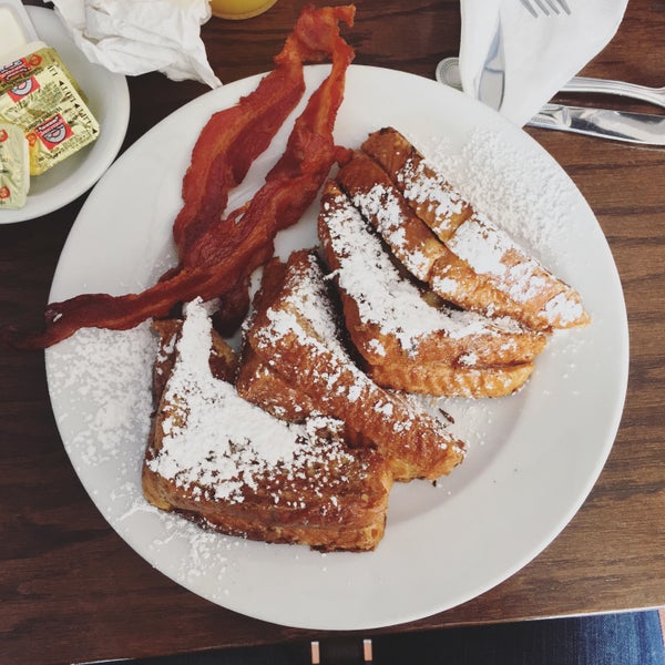 Toast Cafe American Restaurant in Cary