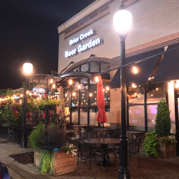 Brier Creek Beer Garden Bar al aire libre