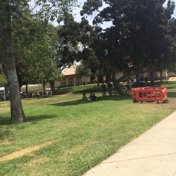 belvedere park pool